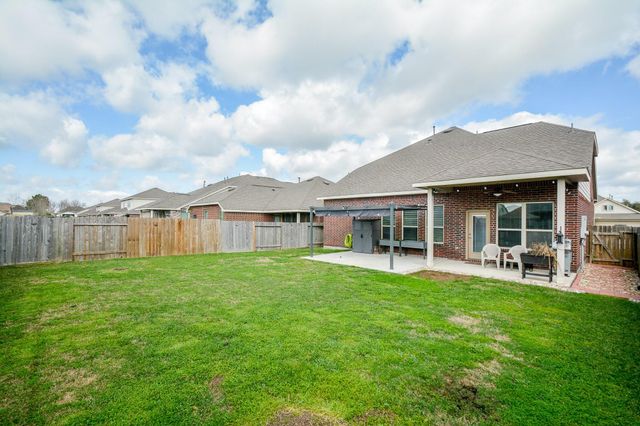 4426 Juniper Bay Lane, Baytown, TX 77521