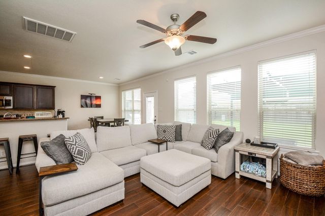 4426 Juniper Bay Lane, Baytown, TX 77521