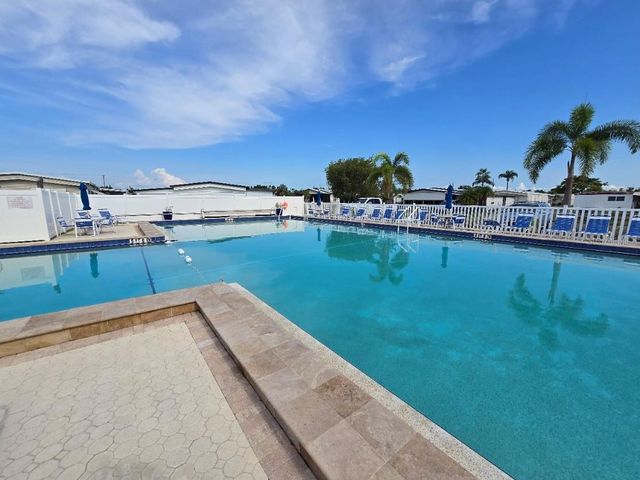 5316 53RD AVENUE E Q116, Bradenton, FL 34203
