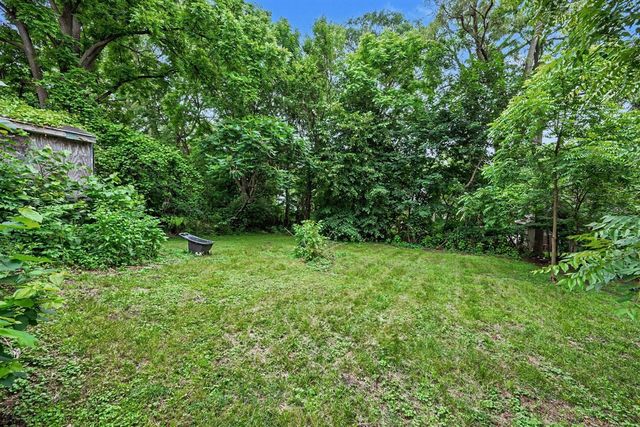 1110 Hotop Avenue, Kalamazoo, MI 49048