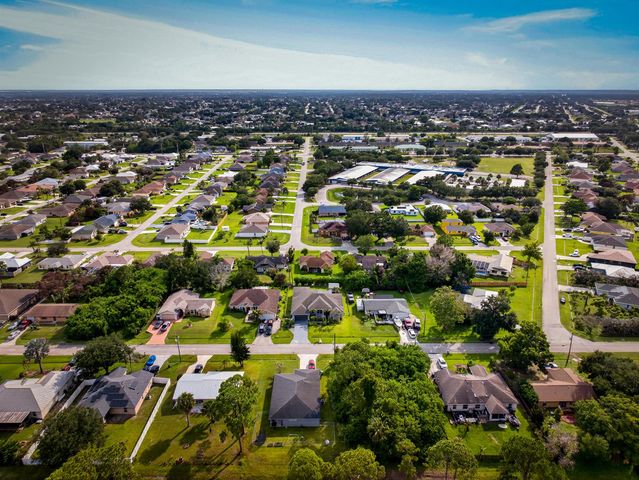 1640 SW Burlington Street, Port St. Lucie, FL 34984