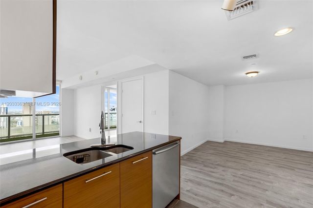 50 Biscayne Blvd 4307, Miami, FL 33132
