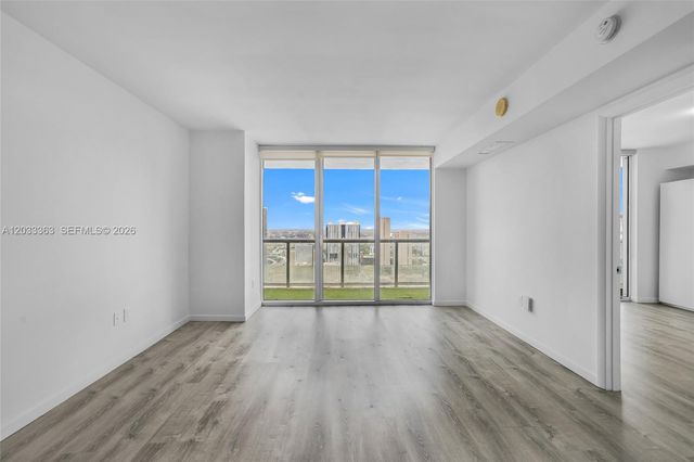 50 Biscayne Blvd 4307, Miami, FL 33132