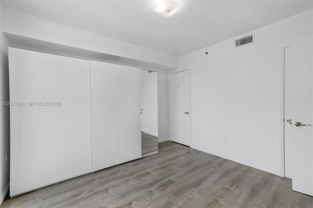 50 Biscayne Blvd 4307, Miami, FL 33132
