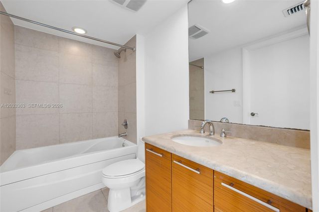 50 Biscayne Blvd 4307, Miami, FL 33132