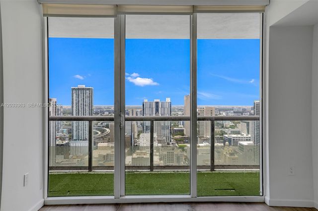 50 Biscayne Blvd 4307, Miami, FL 33132