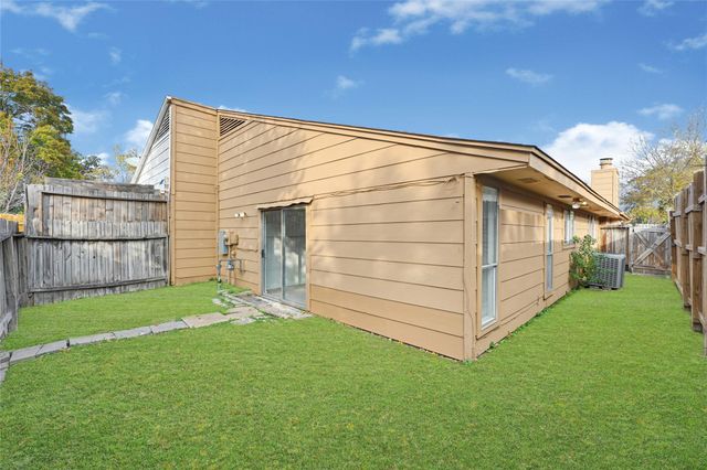 4202 Boone Road, Houston, TX 77072