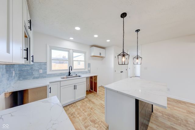 3350 Catalpa Avenue, Indianapolis, IN 46228