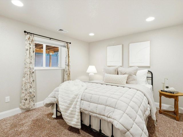 520 Namaqua Rd, Loveland, CO 80537