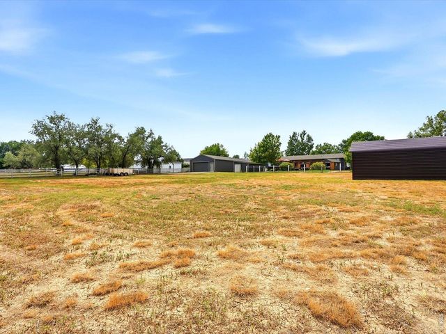 520 Namaqua Rd, Loveland, CO 80537