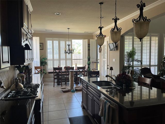 1215 Amherst Avenue, Sugar Land, TX 77479