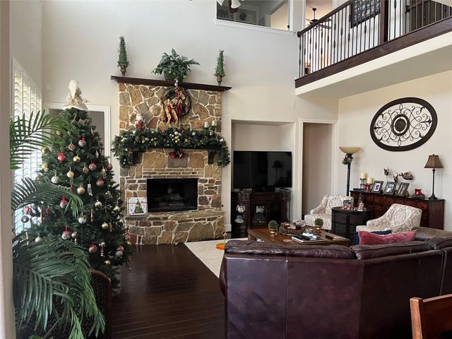 1215 Amherst Avenue, Sugar Land, TX 77479