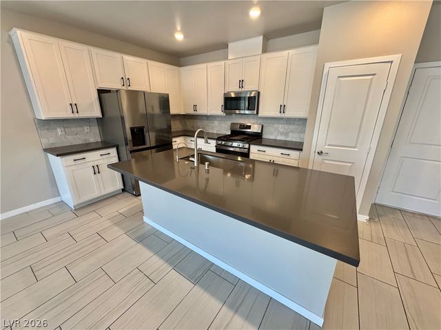 6623 Palmer Crest Street, North Las Vegas, NV 89086