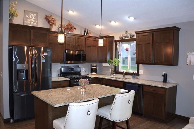 1642 Beaver Way, New Richmond, WI 54017