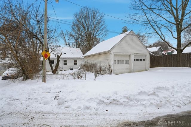 1507 Crescent Boulevard, Kettering, OH 45409