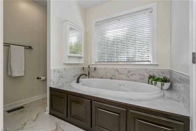 500 Meherrin RN, Yorktown, VA 23693