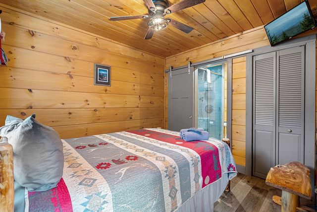 1012 Ravens Ford Way, Sevierville, TN 37876