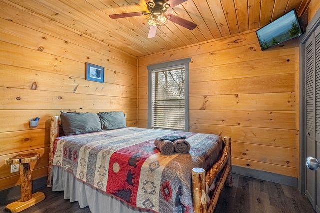 1012 Ravens Ford Way, Sevierville, TN 37876