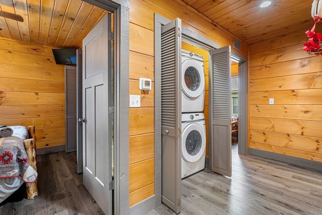 1012 Ravens Ford Way, Sevierville, TN 37876