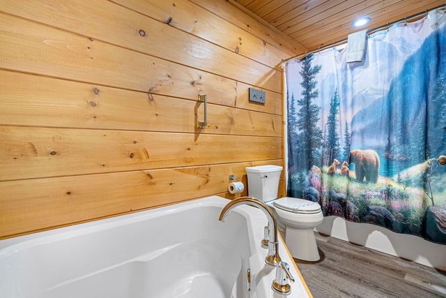 1012 Ravens Ford Way, Sevierville, TN 37876