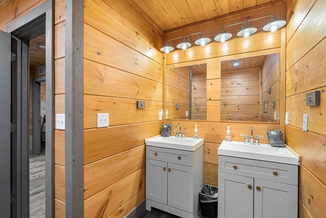 1012 Ravens Ford Way, Sevierville, TN 37876