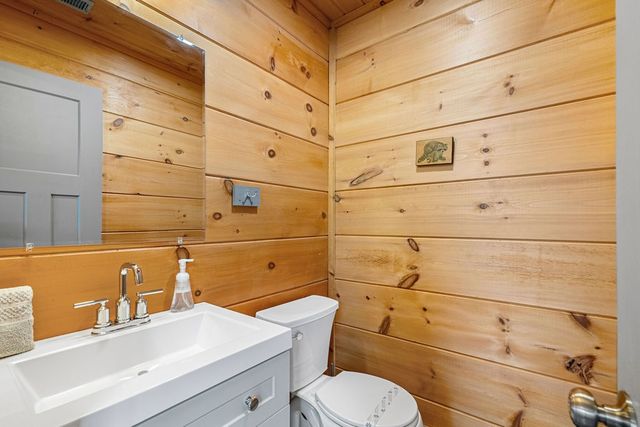 1012 Ravens Ford Way, Sevierville, TN 37876