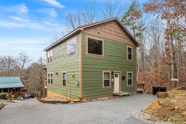 1012 Ravens Ford Way, Sevierville, TN 37876