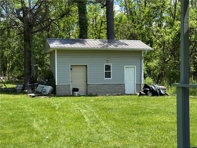 144 Scott Rd, Menallen Twp, PA 15468