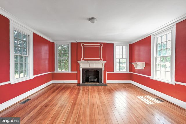8303 ZACHARY TAYLOR HWY, Mineral, VA 23117
