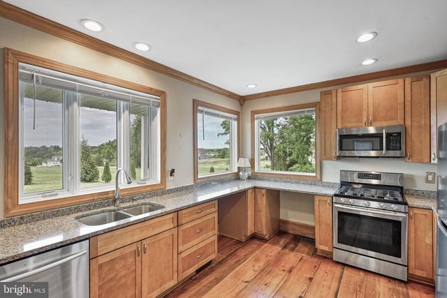 8303 ZACHARY TAYLOR HWY, Mineral, VA 23117