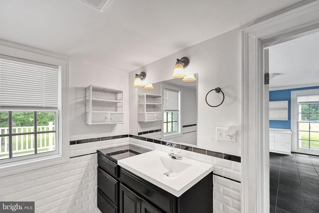 8303 ZACHARY TAYLOR HWY, Mineral, VA 23117