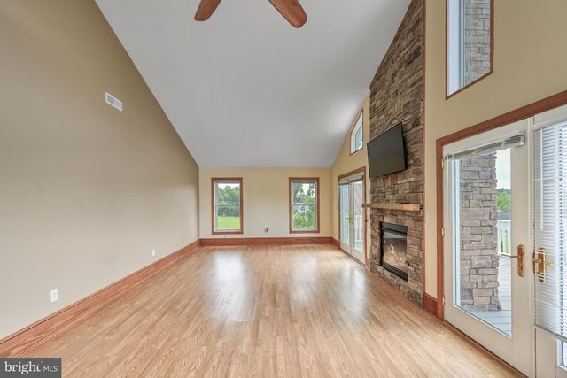 8303 ZACHARY TAYLOR HWY, Mineral, VA 23117