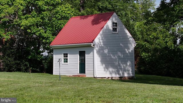 8303 ZACHARY TAYLOR HWY, Mineral, VA 23117