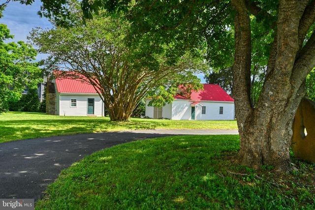 8303 ZACHARY TAYLOR HWY, Mineral, VA 23117