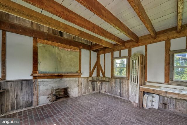 8303 ZACHARY TAYLOR HWY, Mineral, VA 23117