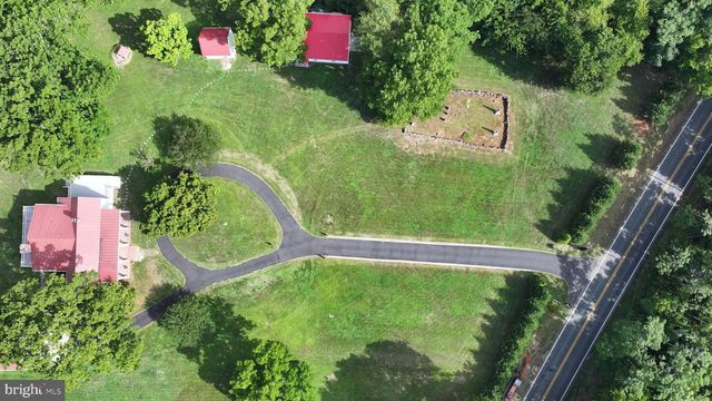 8303 ZACHARY TAYLOR HWY, Mineral, VA 23117