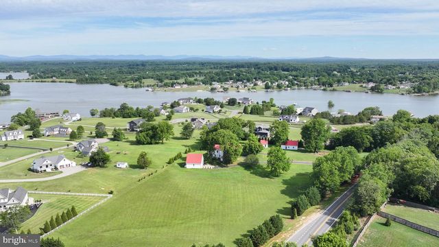 8303 ZACHARY TAYLOR HWY, Mineral, VA 23117