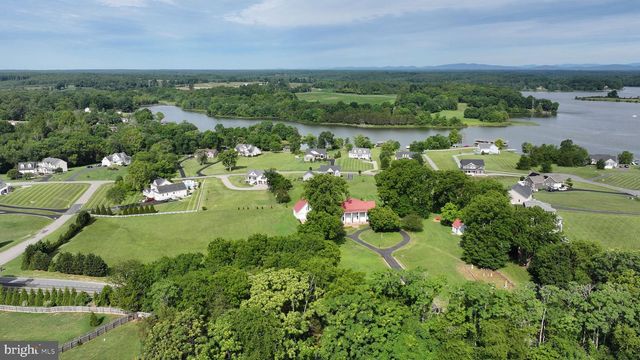 8303 ZACHARY TAYLOR HWY, Mineral, VA 23117