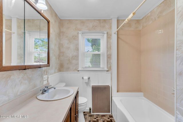 323 Florence Road, Middletown, NJ 07748