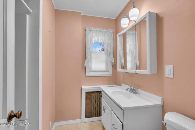 323 Florence Road, Middletown, NJ 07748