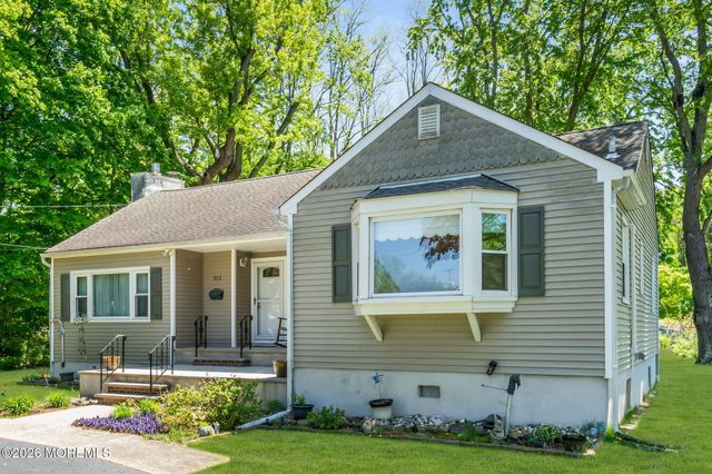 323 Florence Road, Middletown, NJ 07748