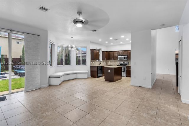 1922 SE 22nd Ct, Homestead, FL 33035