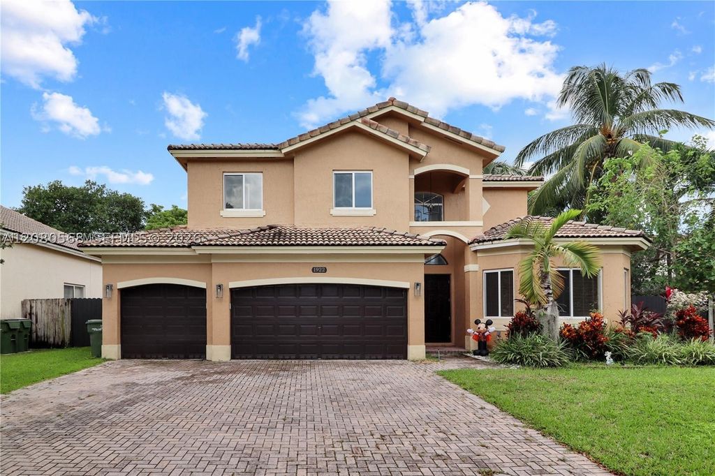 1922 SE 22nd Ct, Homestead, FL 33035