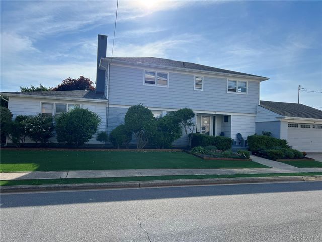 44 Matlock Street, Lido Beach, NY 11561