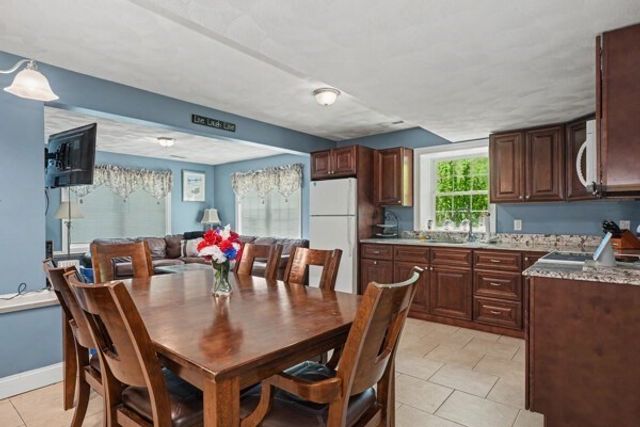 15 Fitz Terrace, Wilmington, MA 01887