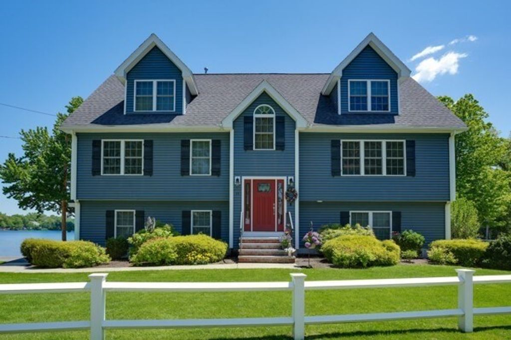 15 Fitz Terrace, Wilmington, MA 01887