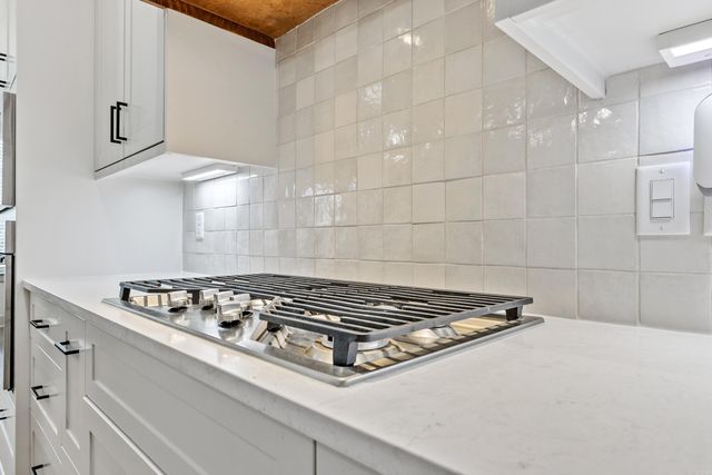 8028 N Shoreline Boulevard, Benton, AR 72019