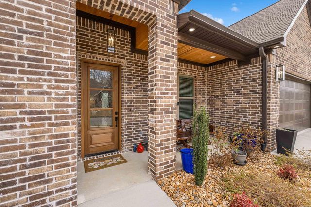 8028 N Shoreline Boulevard, Benton, AR 72019