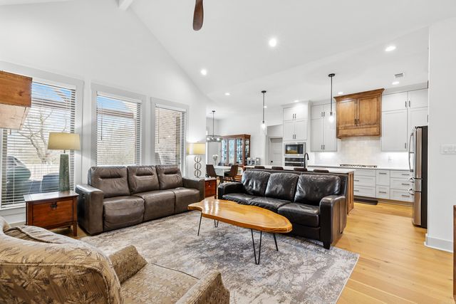 8028 N Shoreline Boulevard, Benton, AR 72019