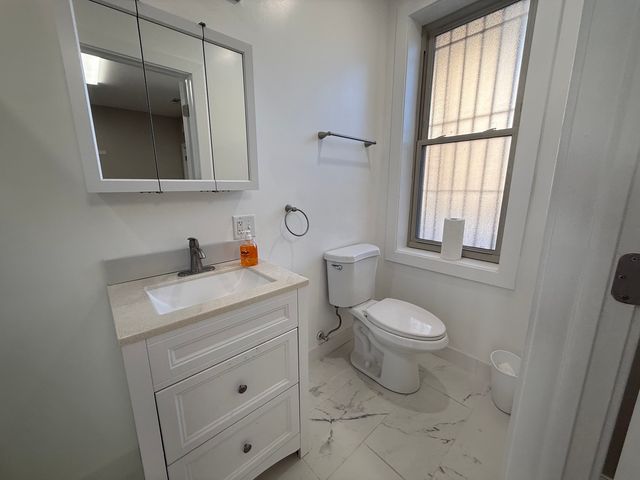 7437 Randolph Street, Forest Park, IL 60130